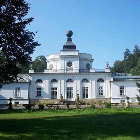 Hotel Butikowy Palac Jablonna Extérieur photo